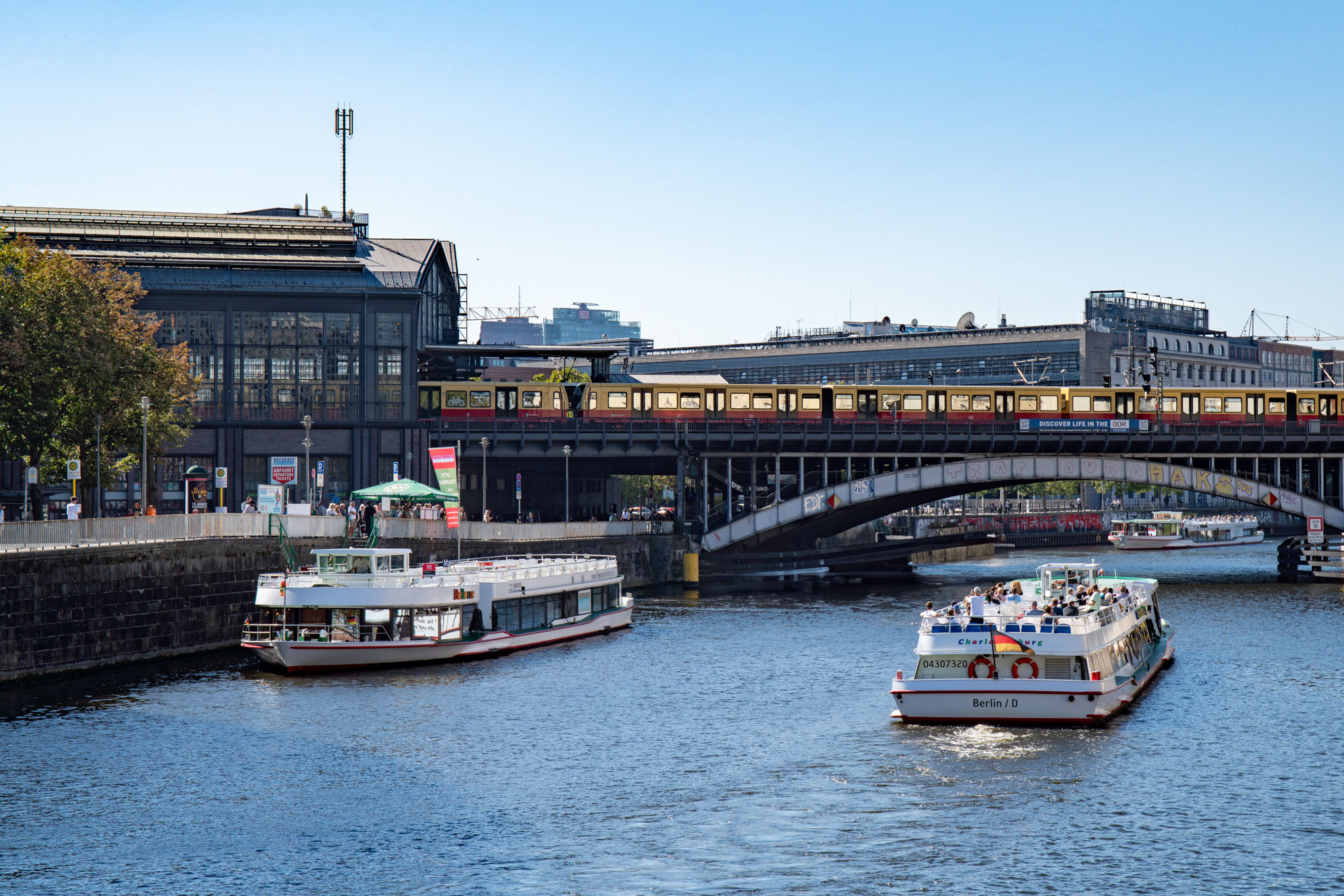 Sonntagsbrunch auf der Spree